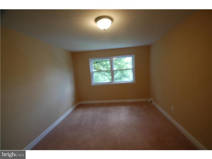 12220 Medford Road Philadelphia, PA 19154 - Photo 9 of 14