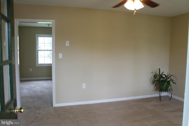 198 York Road Ranson, WV 25438 - Photo 14 of 18 Living Room