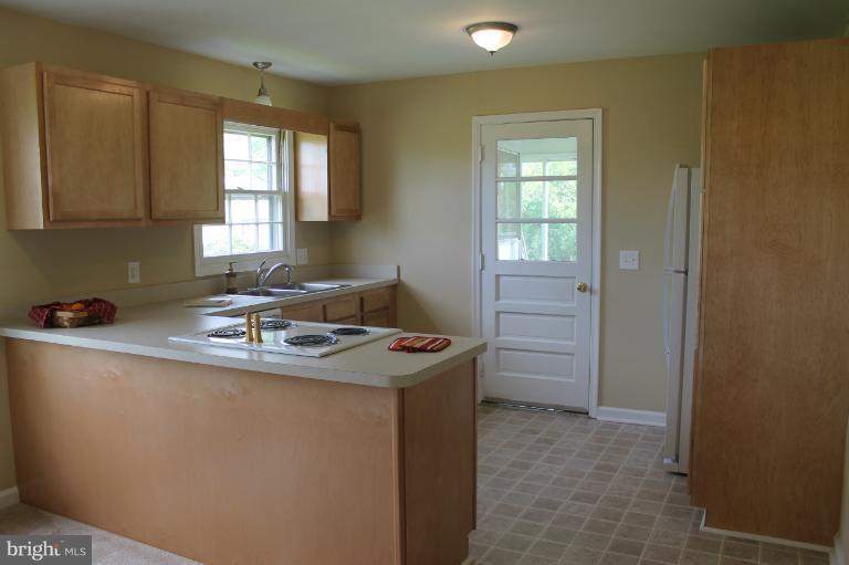 198 York Road Ranson, WV 25438 - Photo 15 of 18 Kitchen
