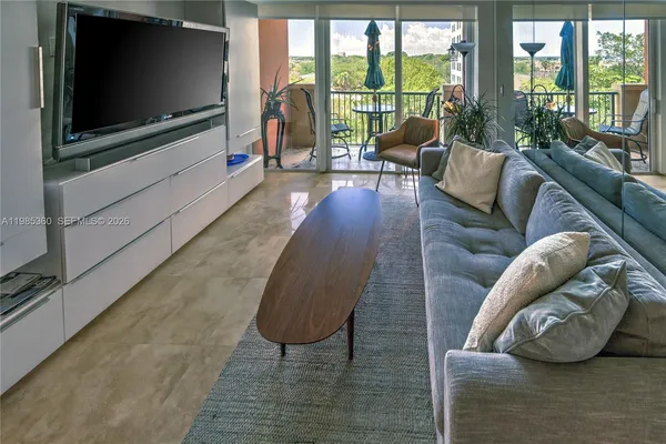 $3,200 | 2951 South Bayshore Drive, Unit 712, Miami, FL 33133