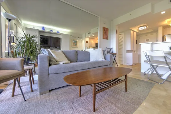 $3,200 | 2951 South Bayshore Drive, Unit 712, Miami, FL 33133