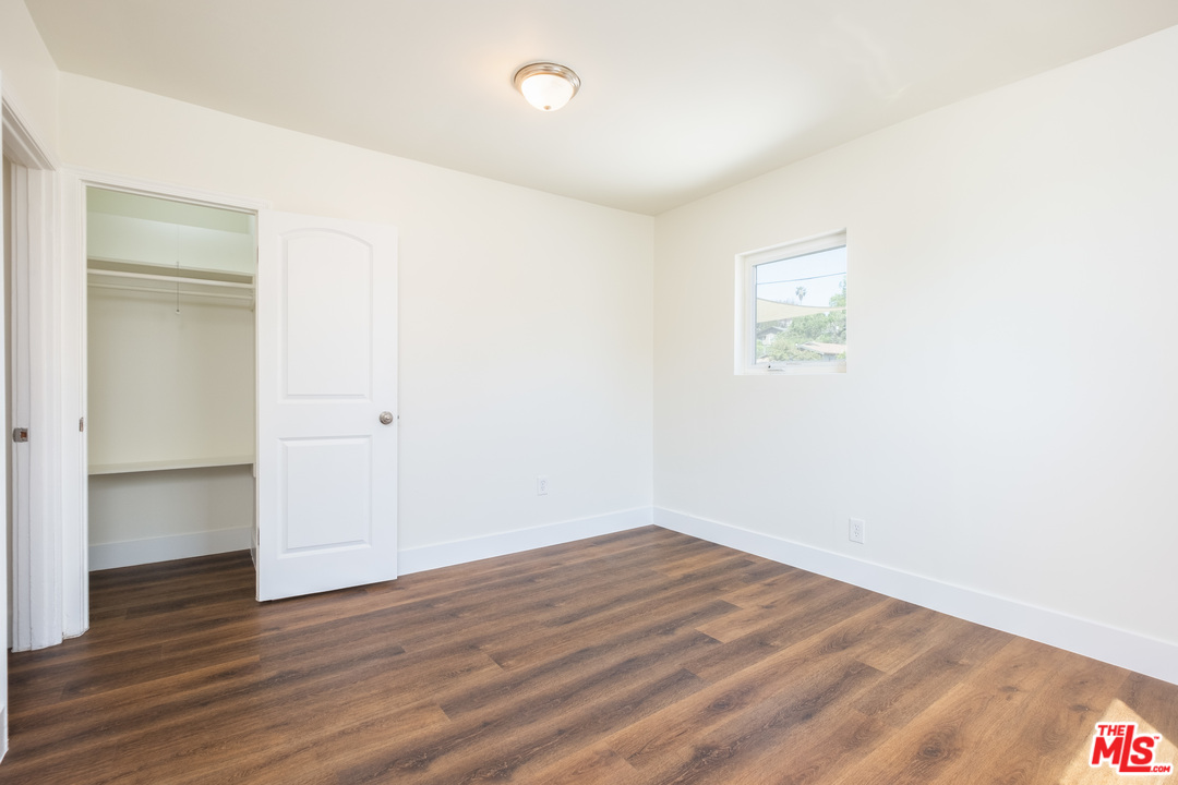 626 Silver Boulevard Los Angeles, CA 90026 - Photo 15 of 24