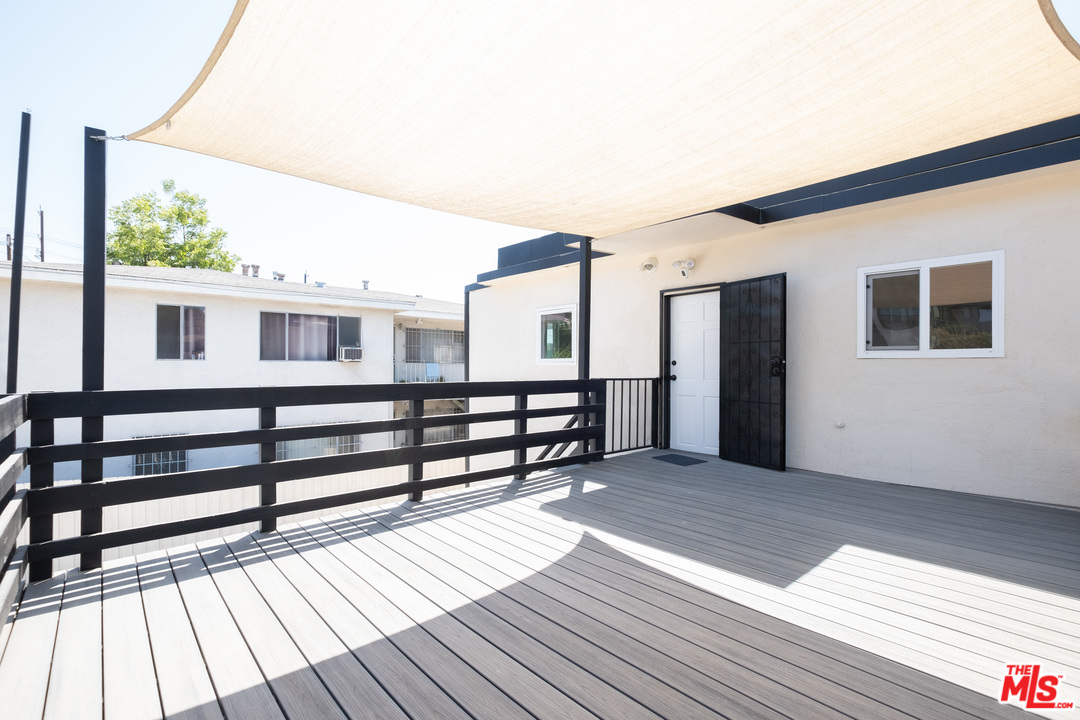 626 Silver Boulevard Los Angeles, CA 90026 - Photo 21 of 24 a view of a house with wooden floor and a window