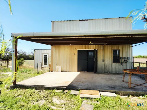 $700 | 990-1001 County Road 4450, Kempner, TX 76539