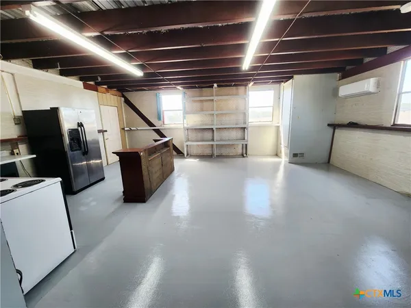 $700 | 990-1001 County Road 4450, Kempner, TX 76539