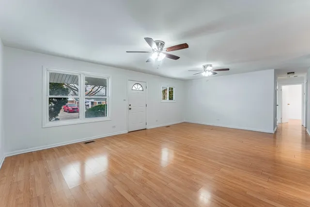 $309,900 | 1348 Hartford Street, Glendale Heights, IL 60139