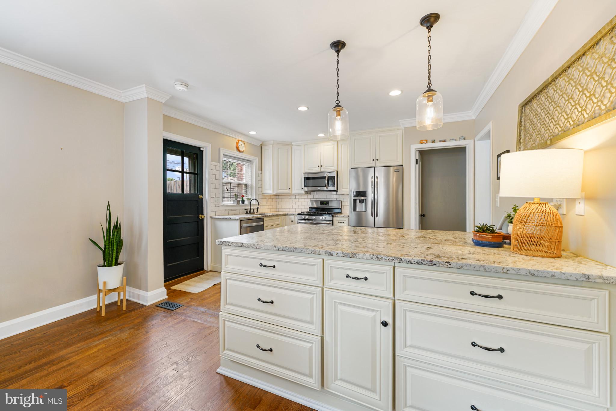 1956 Edgewood Road Towson, MD 21286 - Photo 6 of 23 Kitchen