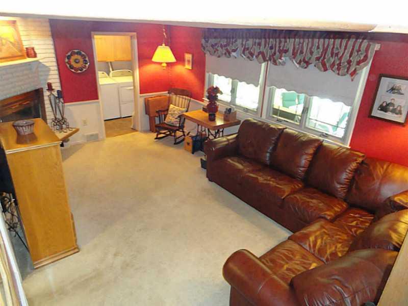 159 Ridgewood Road Pittsburgh, PA 15237 - Photo 15 of 25 Family Room.