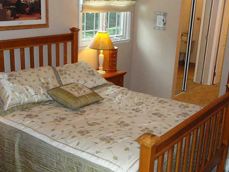 159 Ridgewood Road Pittsburgh, PA 15237 - Photo 19 of 25 Master Bedroom.