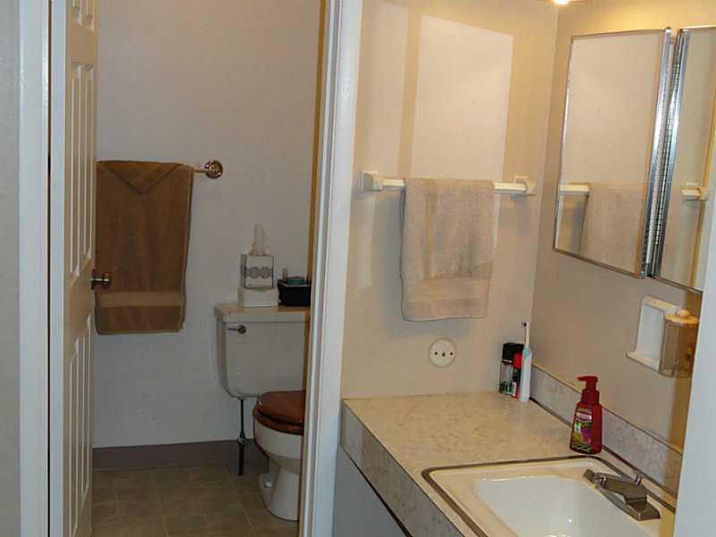 159 Ridgewood Road Pittsburgh, PA 15237 - Photo 20 of 25 Master Bath/Spa.