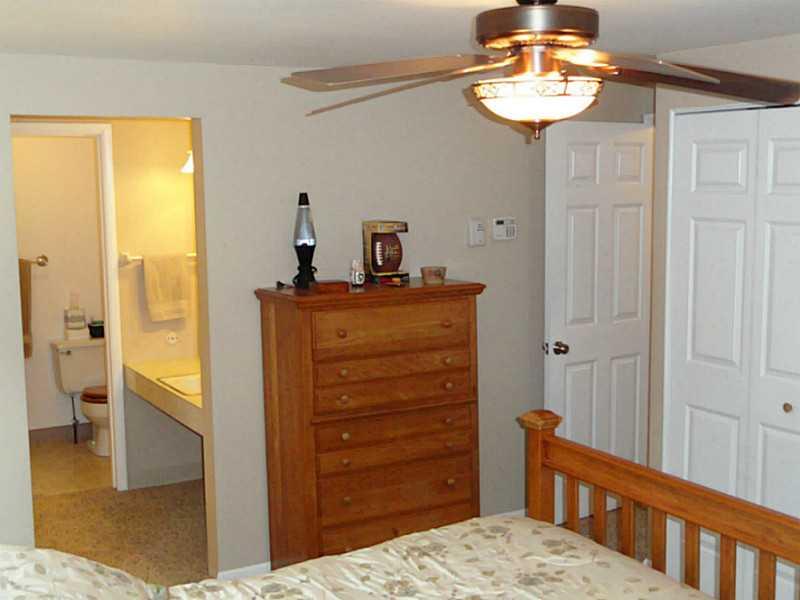 159 Ridgewood Road Pittsburgh, PA 15237 - Photo 21 of 25 Master Bedroom.