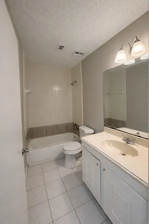 $1,600 | 5817 West Tidwell Road, Houston, TX 77092