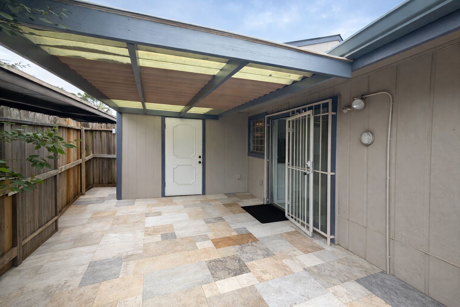 5817 West Tidwell Road Houston, TX 77092 - Photo 27 of 29 Covered Patio