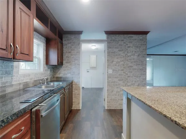 $241,900 | 4300 Northeast 175th Street Road, Citra, FL 32113