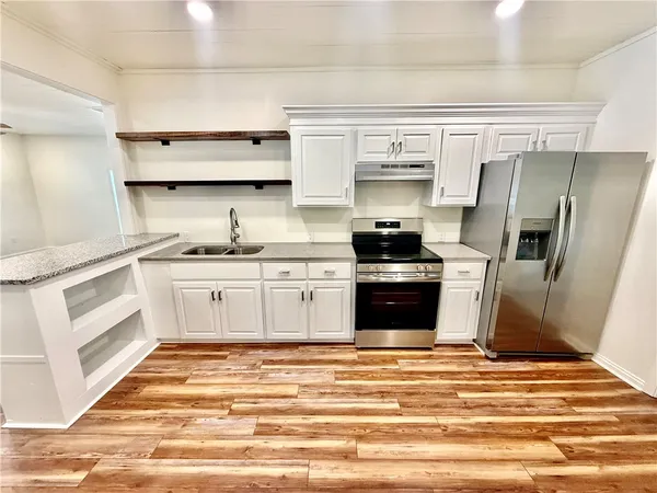 $2,150 | 211 Dartmouth Street, Brunswick, GA 31520