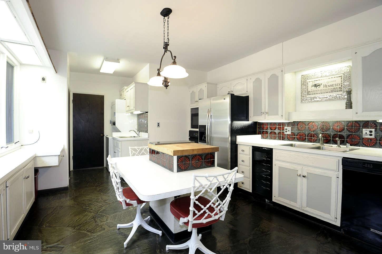 2510 Rockwood Road Accokeek, MD 20607 - Photo 13 of 30 Kitchen