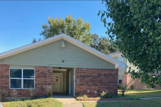 $901 | 231 Gene, Buffalo, TX 75831