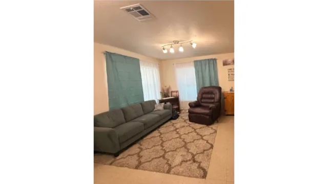 $901 | 231 Gene, Buffalo, TX 75831