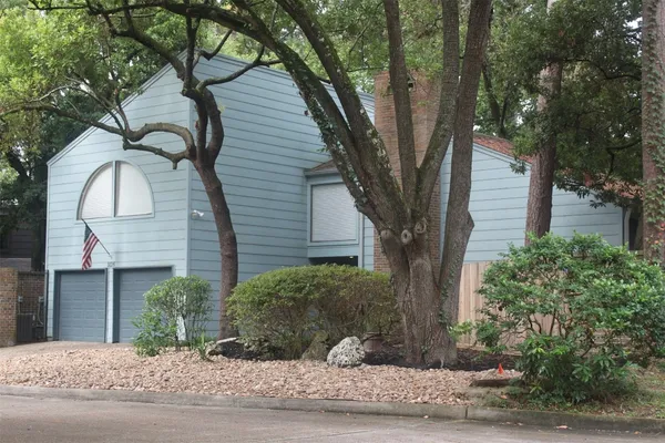 $3,000 | 3126 East Lake Cres Drive, Houston, TX 77339