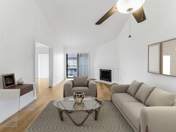 $1,075 | 10075 Westpark Drive, Unit 9, Houston, TX 77042