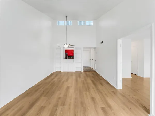 $1,075 | 10075 Westpark Drive, Unit 9, Houston, TX 77042