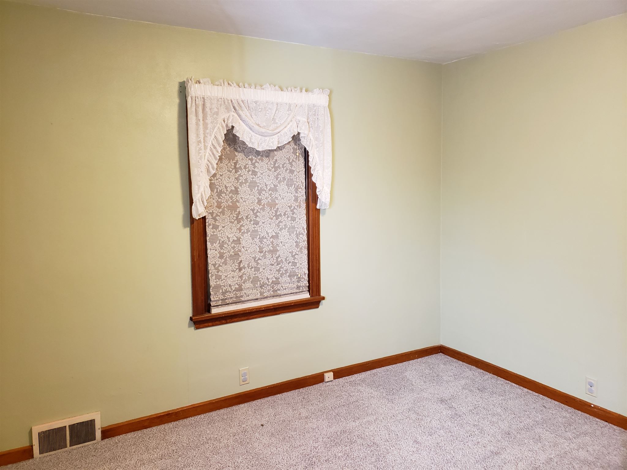 2048 North 7th Street Springfield, IL 62702 - Photo 8 of 30