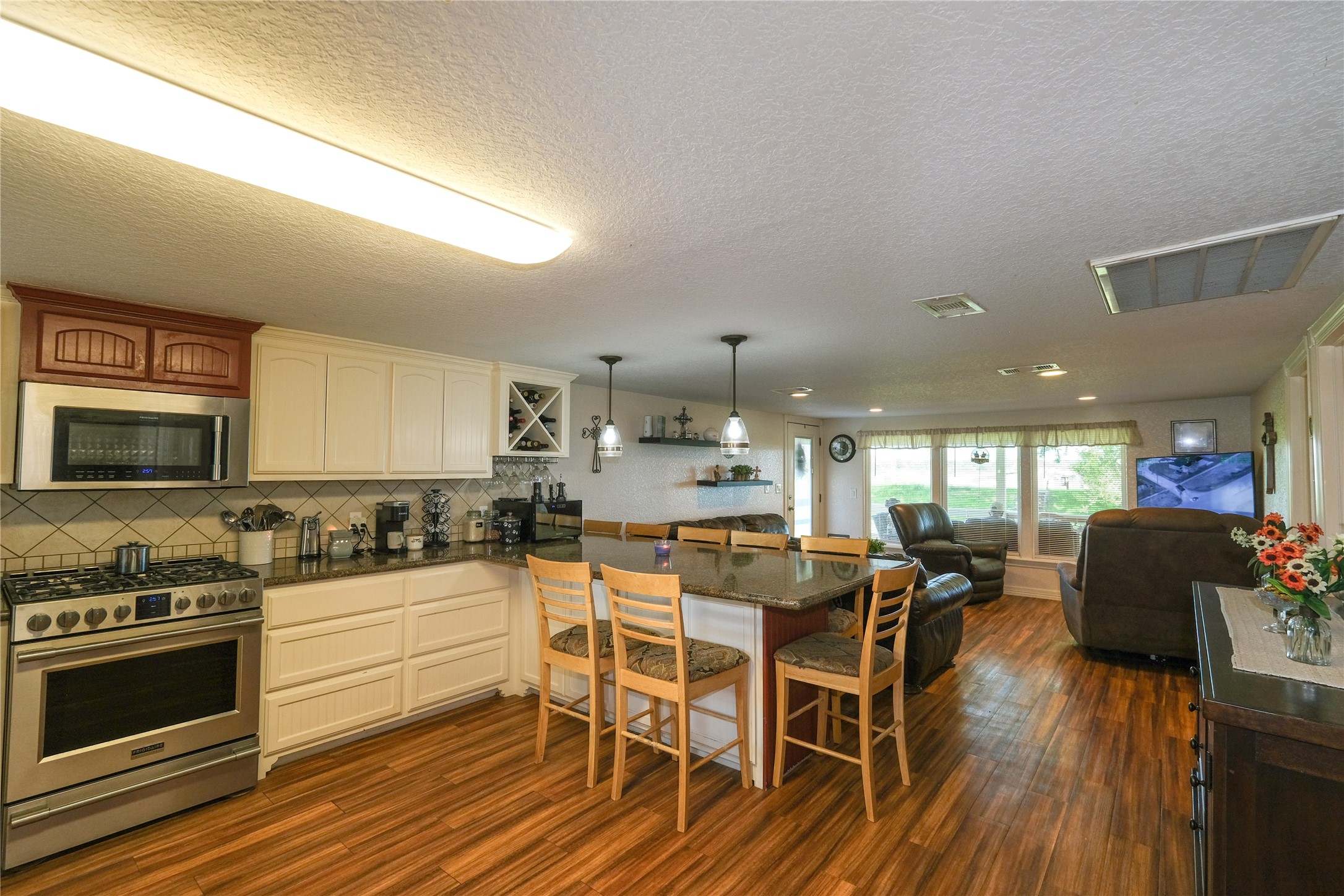 29523 County Road 25 Damon, TX 77430 - Photo 8 of 42 Kitchen View 7