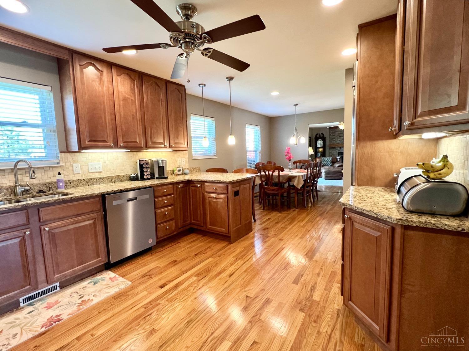 7844 Seward Road Fairfield, OH 45011 - Photo 4 of 18 Gallery Image 4
