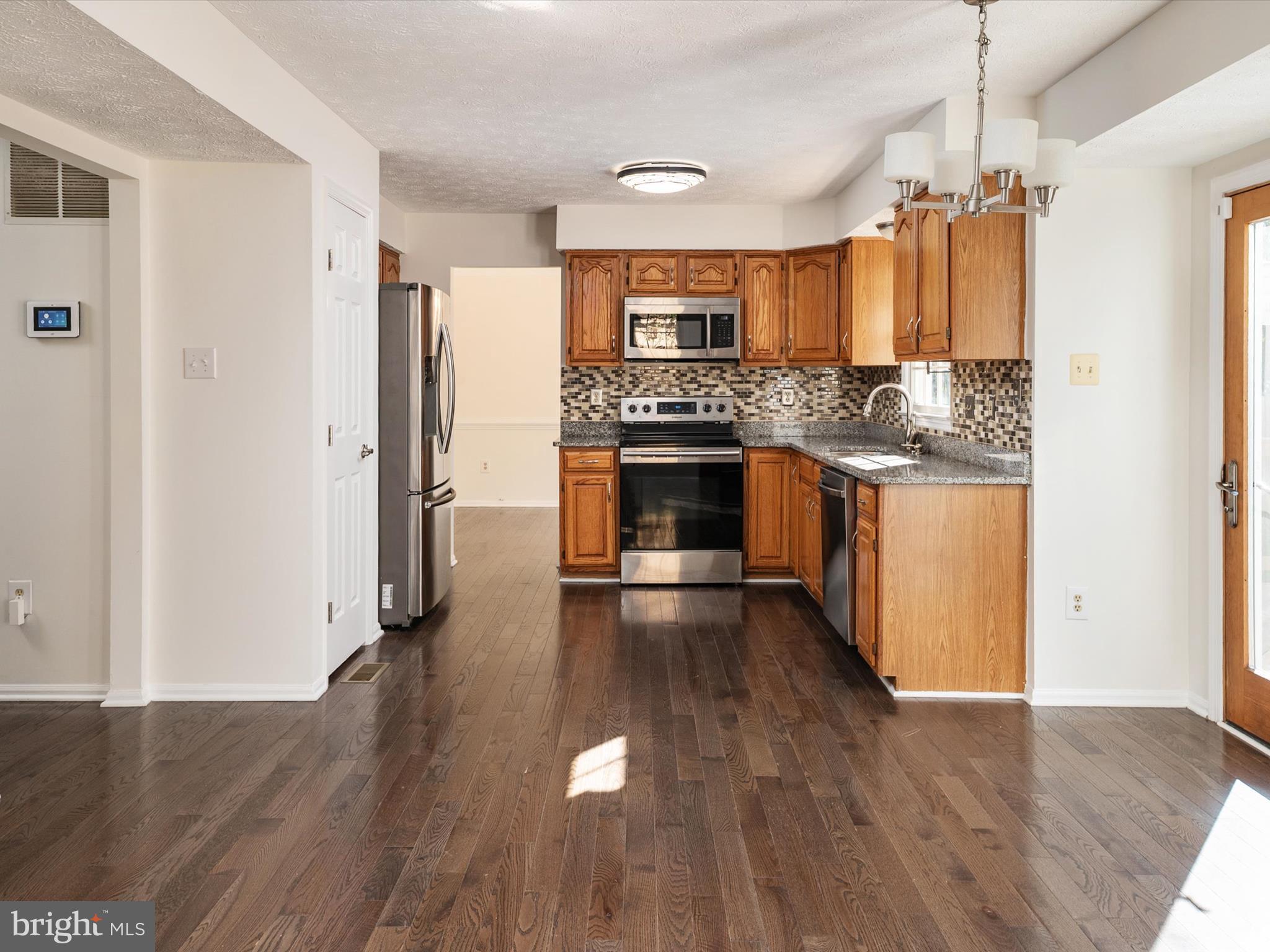9087 Manorwood Road Laurel, MD 20723 - Photo 21 of 57 Gallery Image 21