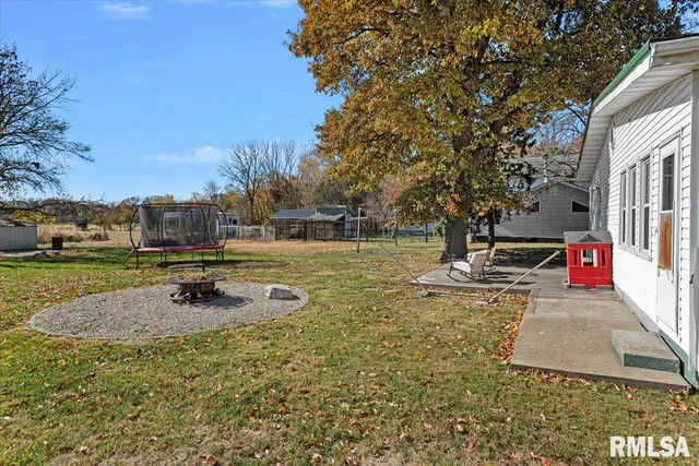 $124,900 | 248 East Vandalia Street, Waverly, IL 62692