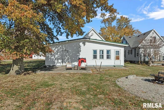 $124,900 | 248 East Vandalia Street, Waverly, IL 62692