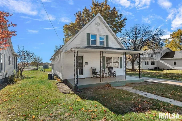 $124,900 | 248 East Vandalia Street, Waverly, IL 62692