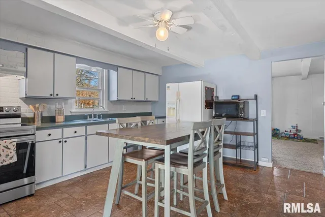 $124,900 | 248 East Vandalia Street, Waverly, IL 62692