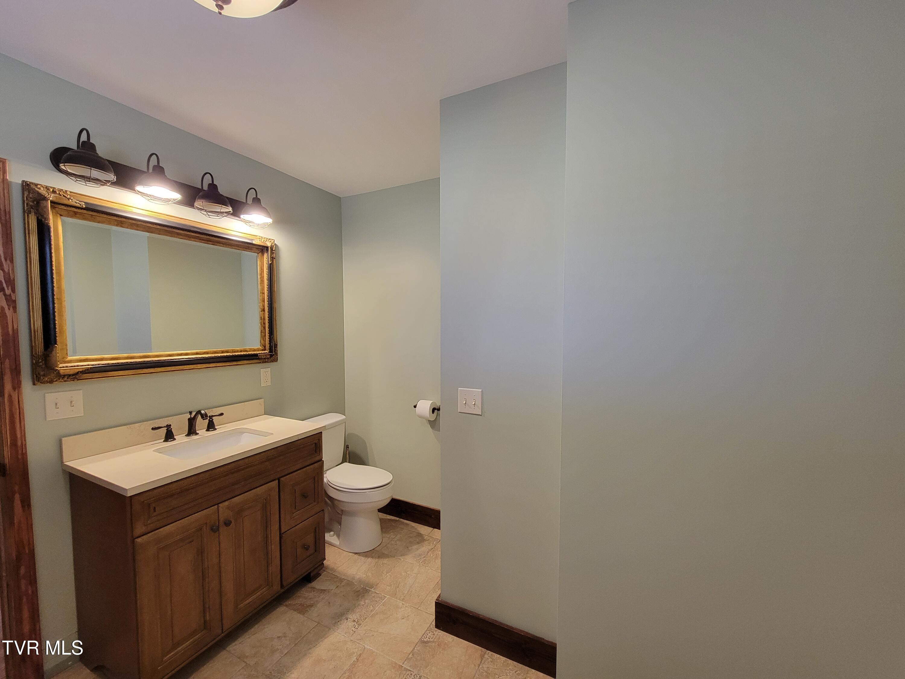 109 Carey Lane, Unit 5 Erwin, TN 37650 - Photo 16 of 22 20221219_142025