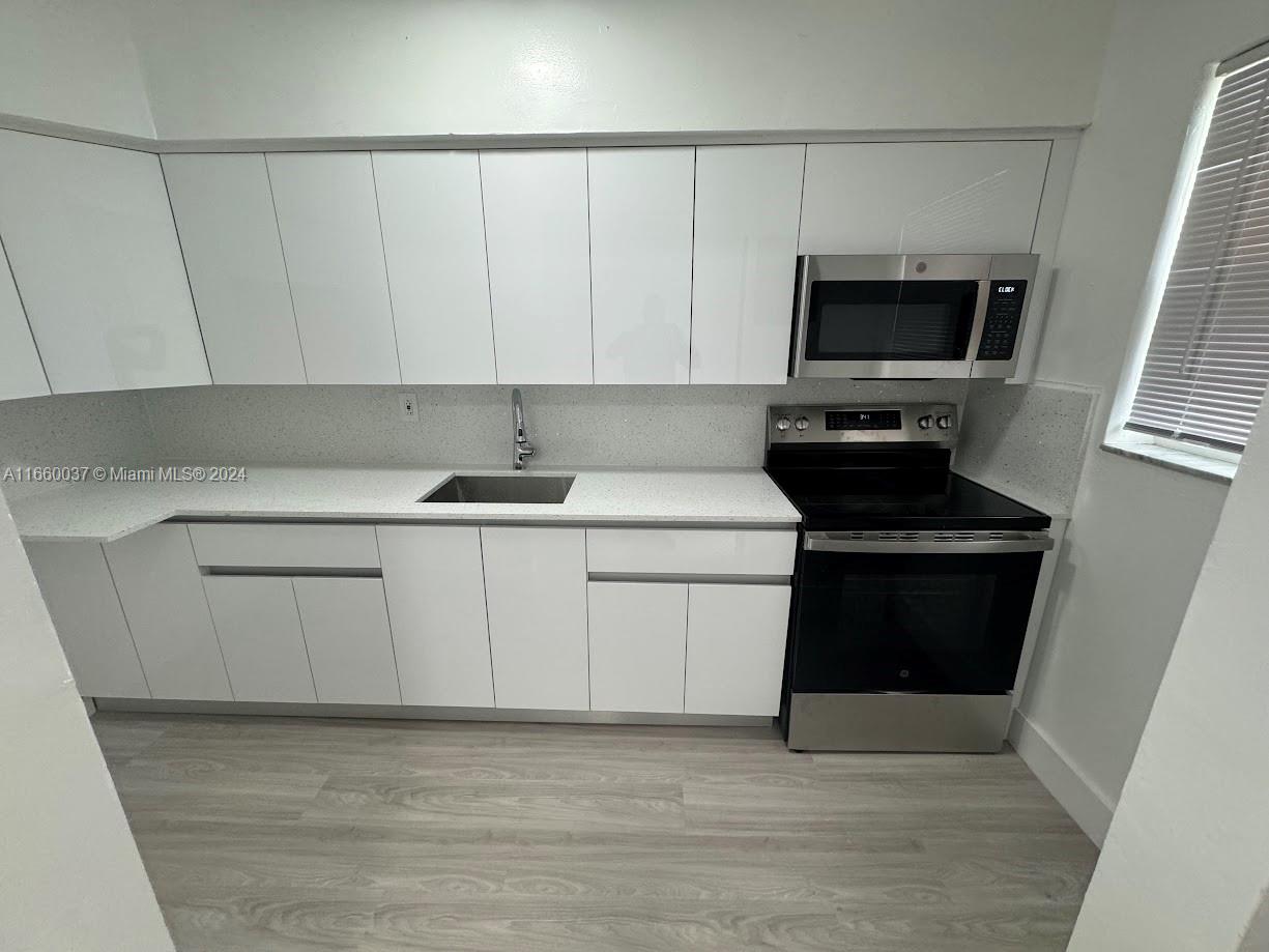 532 Beacom Boulevard, Unit 2 Miami, FL 33135 - Photo 3 of 6 Kitchen
