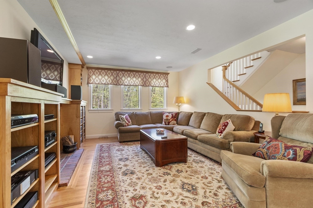 26 Corn Road Bolton, MA 01740 - Photo 3 of 35