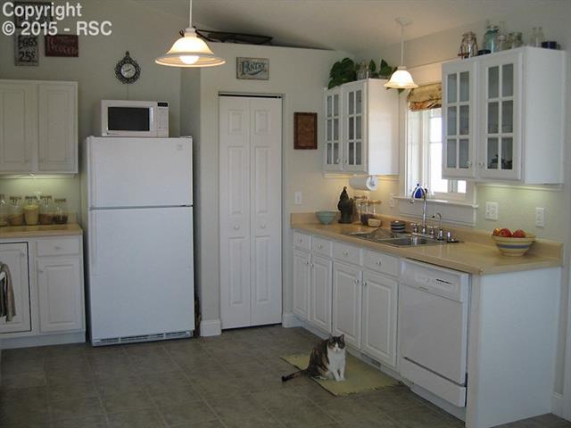 2870 Meridian Road Peyton, CO 80831 - Photo 5 of 23