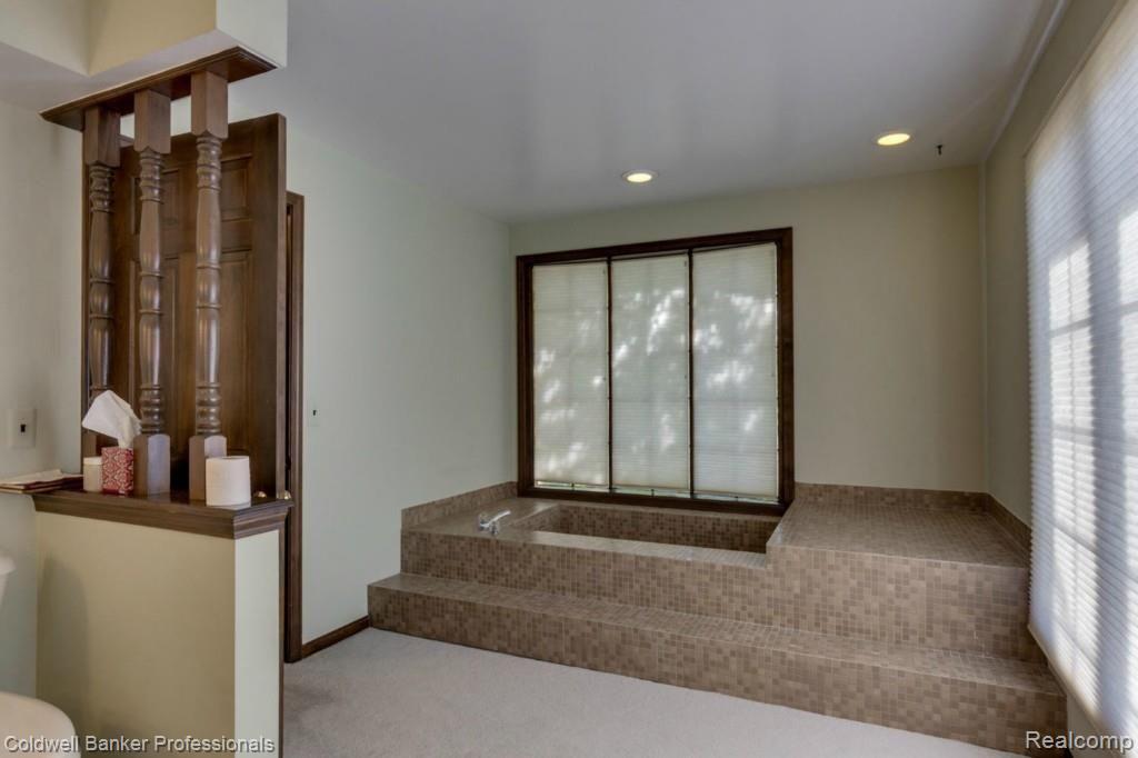 3026 Quail Ridge Circle Rochester, MI 48309 - Photo 33 of 55 32.jpg