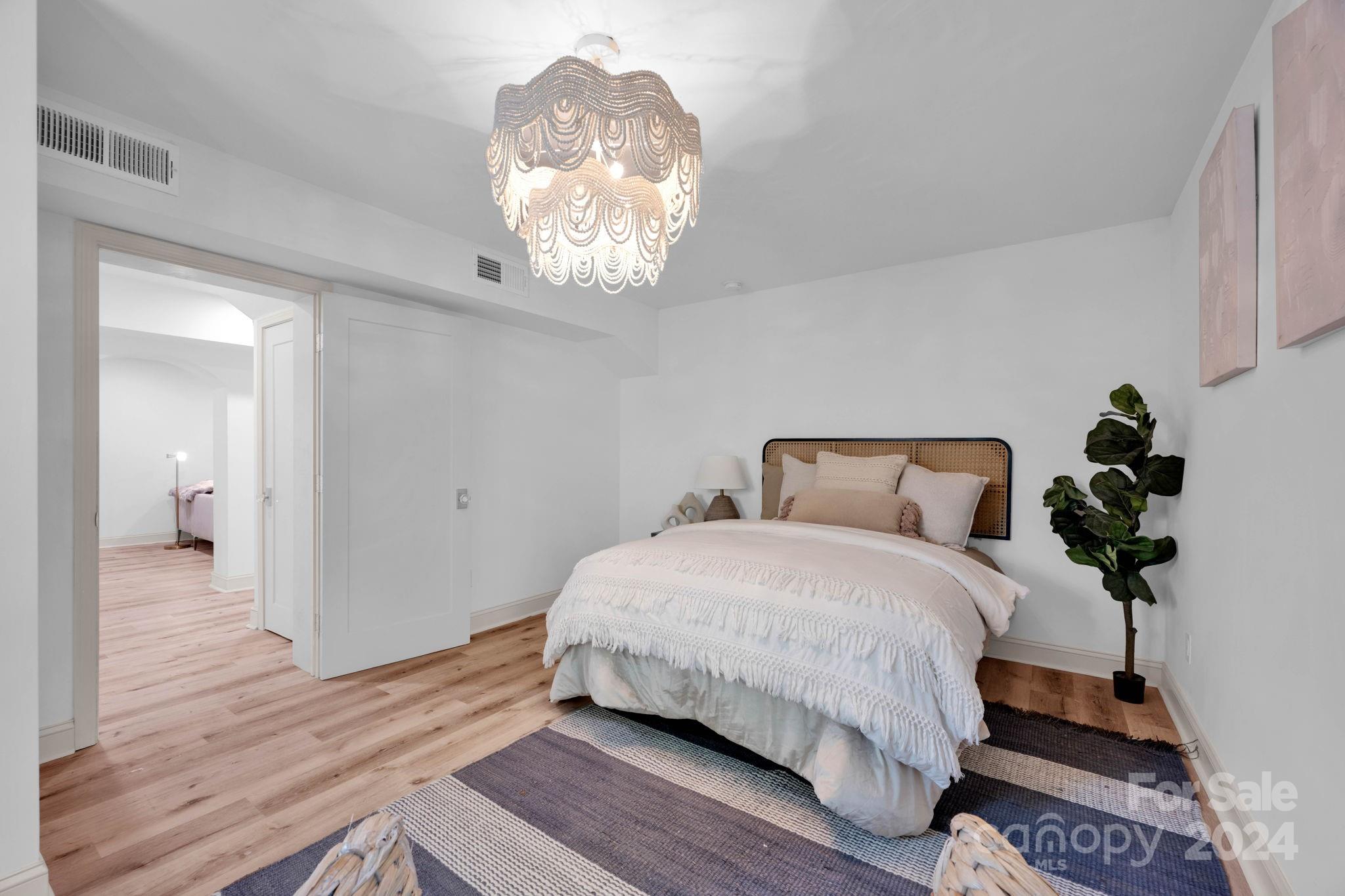 2136 Malvern Road Charlotte, NC 28207 - Photo 29 of 39 Gallery Image 29