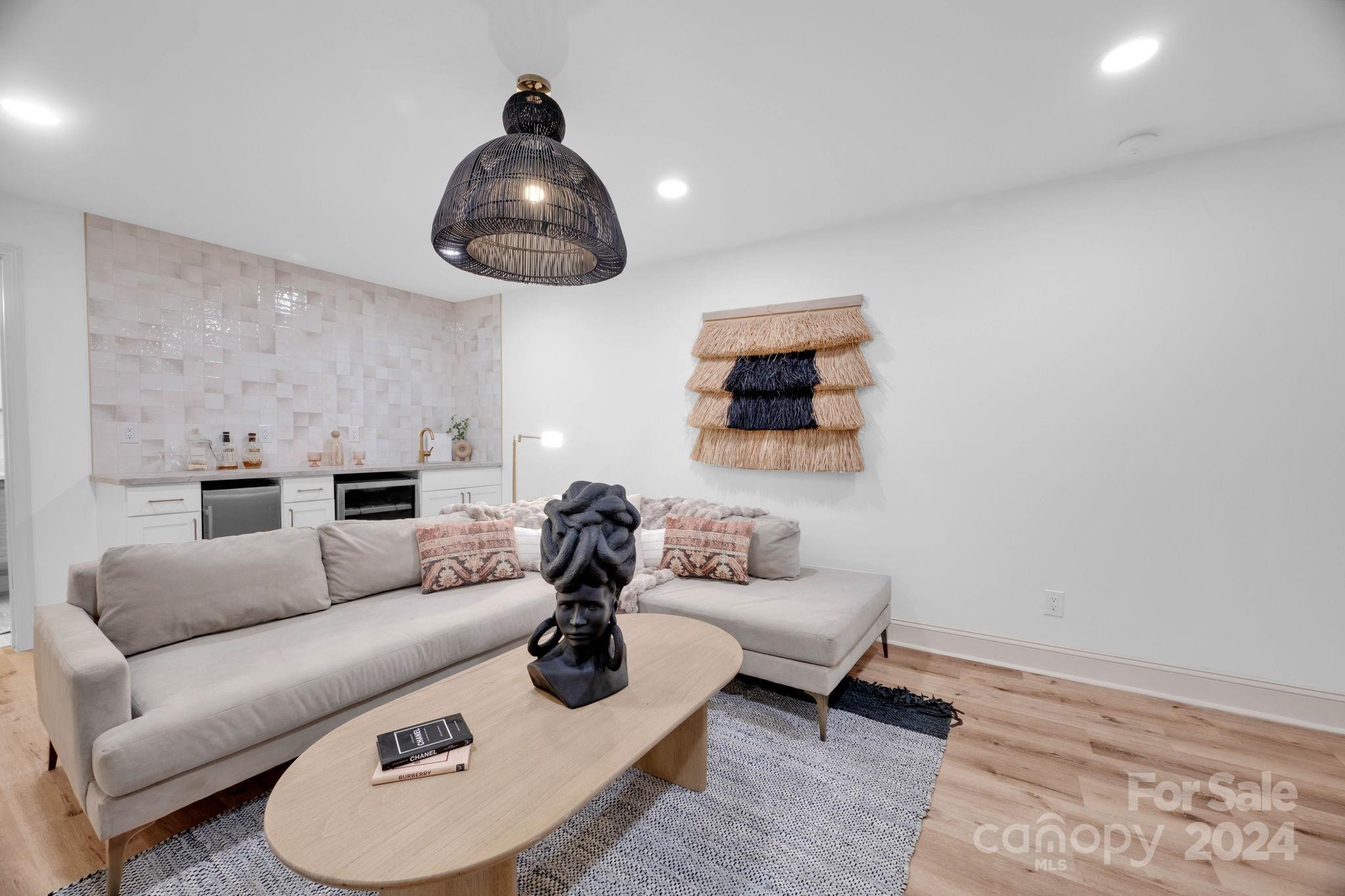 2136 Malvern Road Charlotte, NC 28207 - Photo 32 of 39 Gallery Image 32