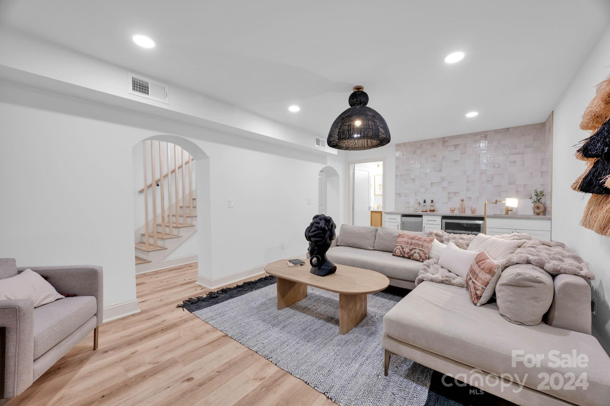 2136 Malvern Road Charlotte, NC 28207 - Photo 33 of 39 Gallery Image 33