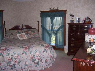 8785 Ida Center Road Ida, MI 48140 - Photo 11 of 20 12 X 13 Master Bdrm