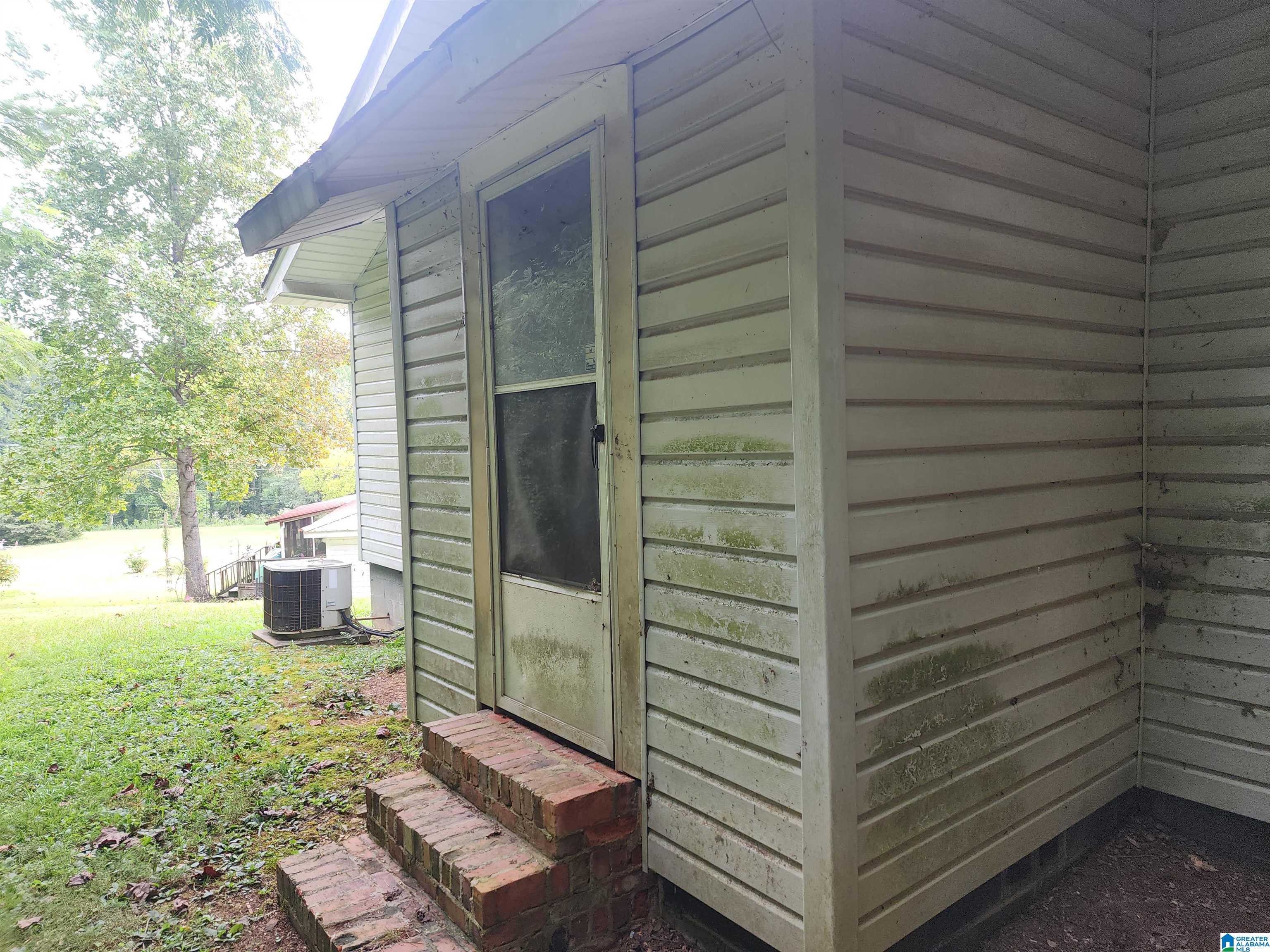 1308 Garvin Street Gadsden, AL 35901 - Photo 2 of 11