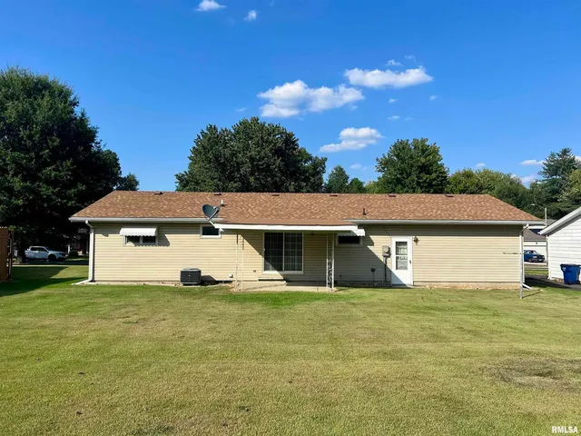 $124,900 | 207 Patricia Lane, West Frankfort, IL 62896