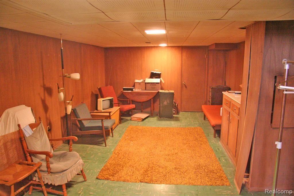 1236 Yorkshire Road Birmingham, MI 48009 - Photo 11 of 11 11 Recreation Room