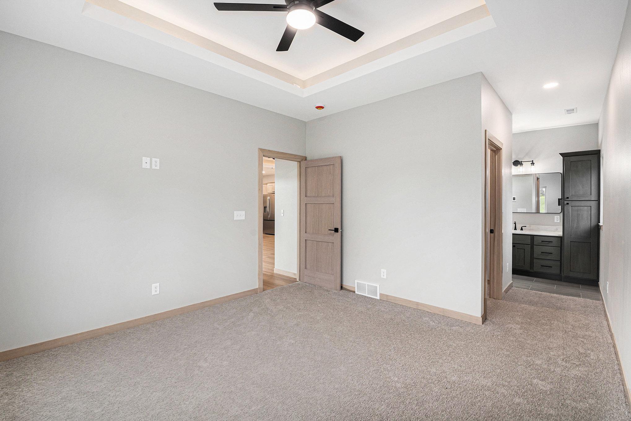 717 Tallgrass Circle Luverne, MN 56156 - Photo 13 of 29