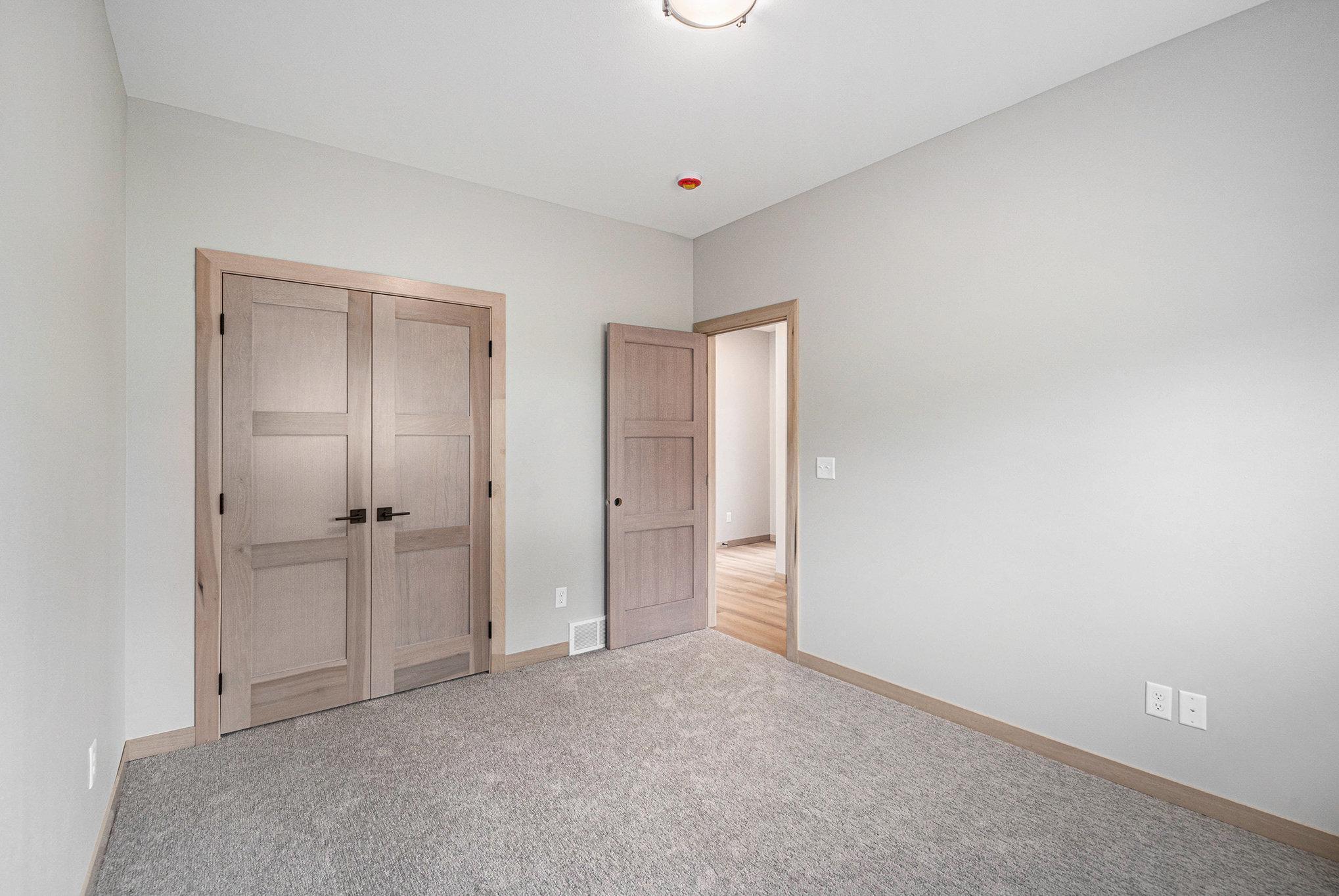 717 Tallgrass Circle Luverne, MN 56156 - Photo 20 of 29