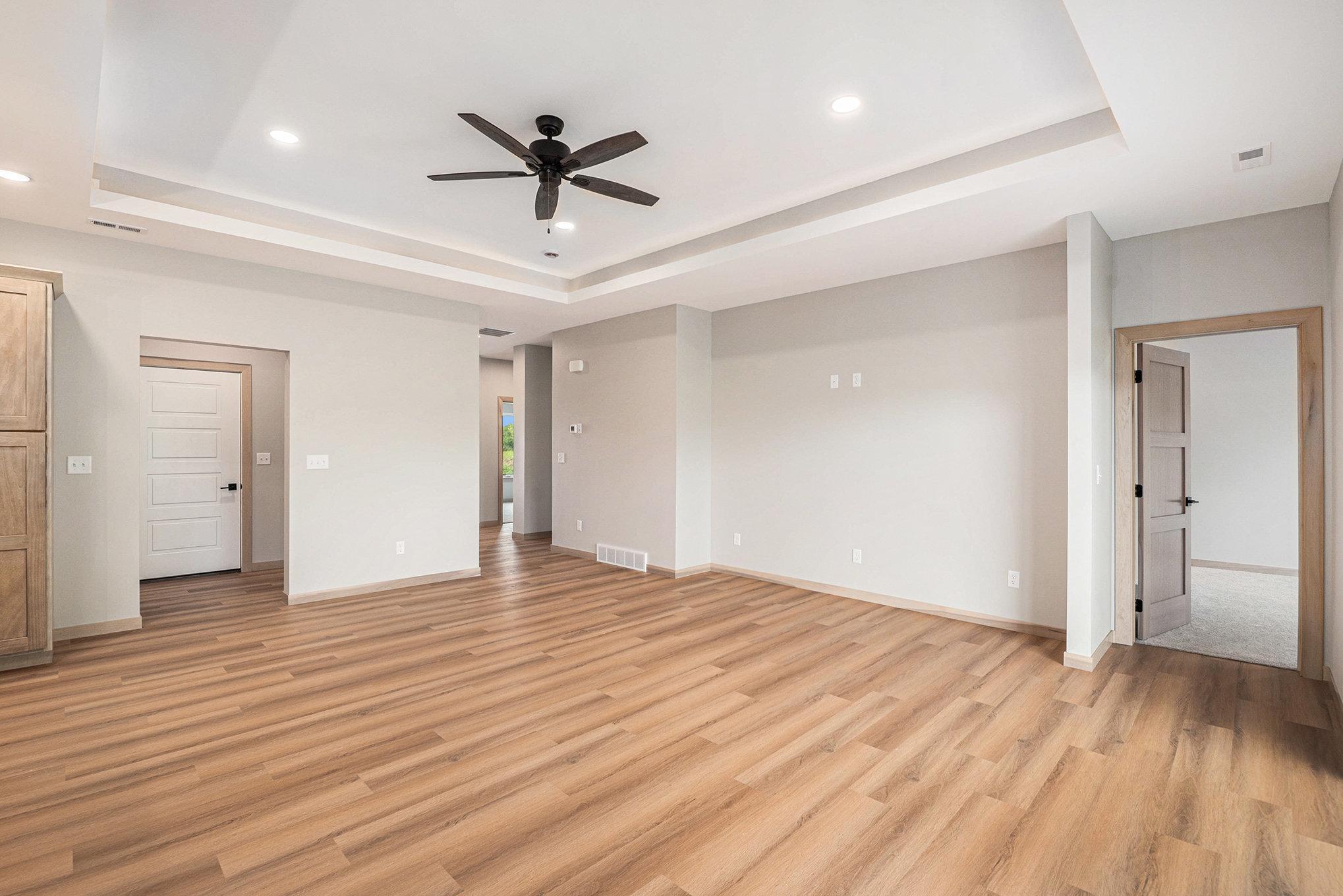 717 Tallgrass Circle Luverne, MN 56156 - Photo 2 of 29