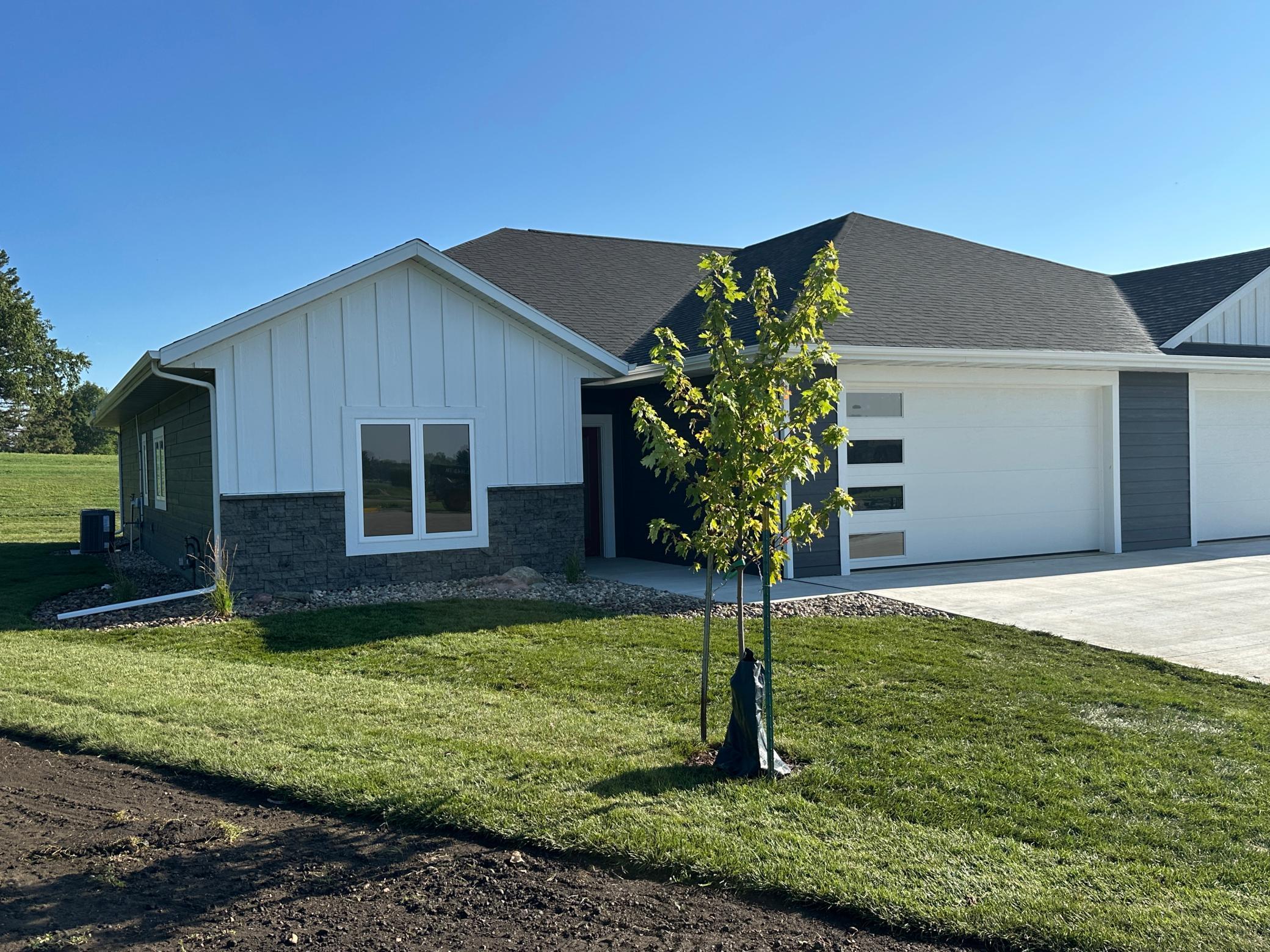 717 Tallgrass Circle Luverne, MN 56156 - Photo 24 of 29