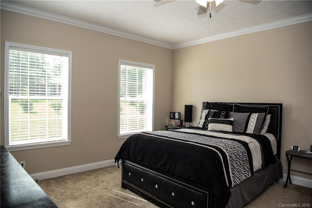 91 McCurry Road, Unit 2 Weaverville, NC 28787 - Photo 16 of 34 Gallery Image 16